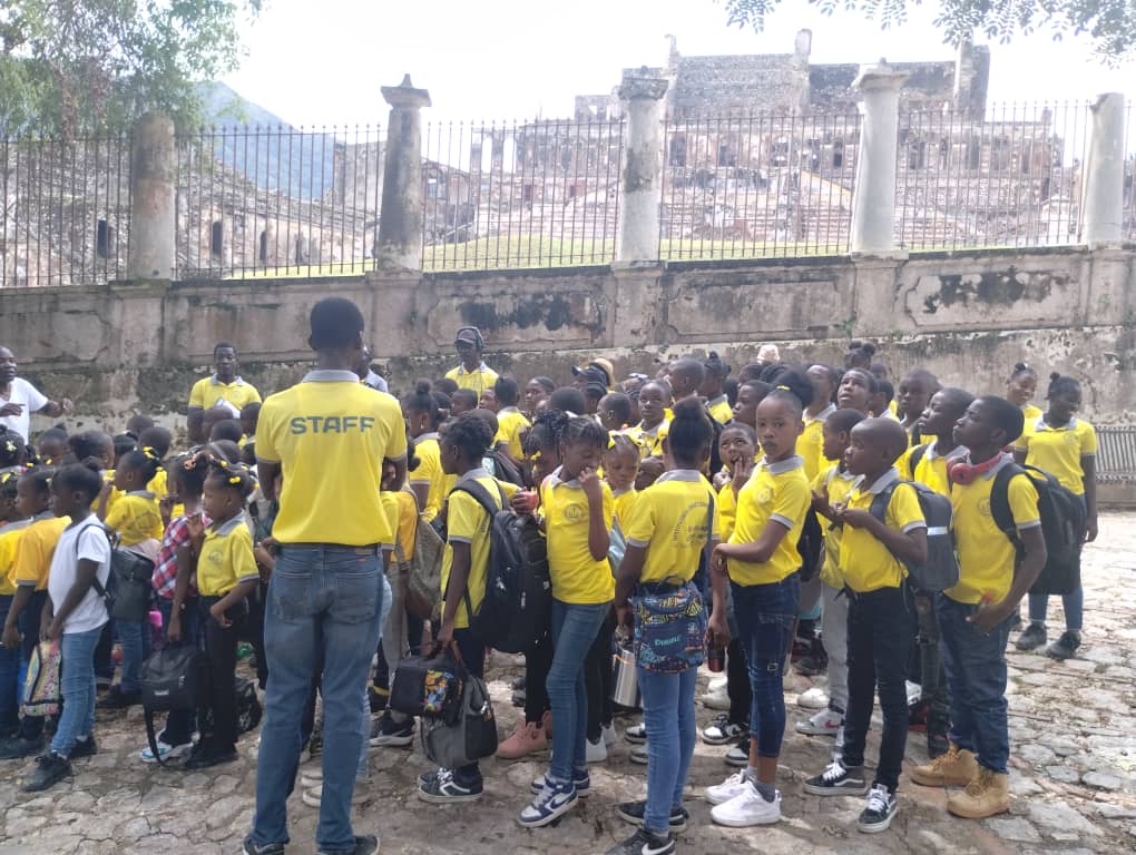 School children on a field trip to the Citadelle in Cap-Haïtien, Haiti